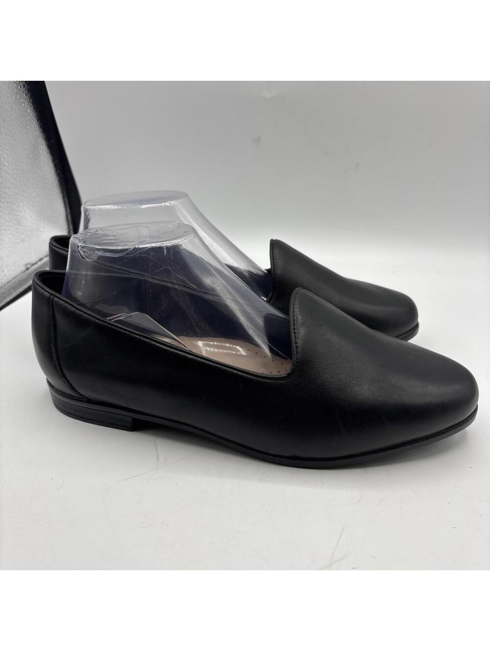 Trotters Shoes 9  Women Liz Lux Flat Black lightweight Work Business Slip On